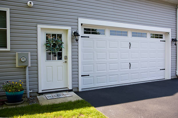 24/7 Emergency Garage Door Panel Replacement experts in Great Falls, SC